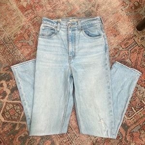 Levi’s 70s High Slim Straight denim jeans! Size 25 waist